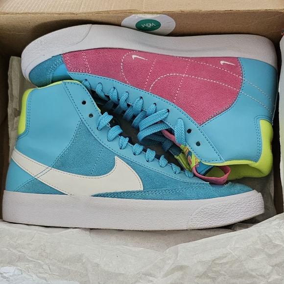 Nike Shoes - 🎉SOLD🎉 Nike Blazer size 6.5 womens